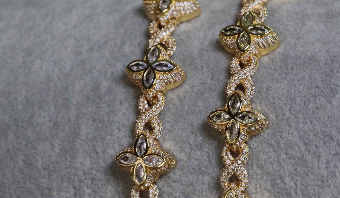 Gold Diamond Clover Bracelet