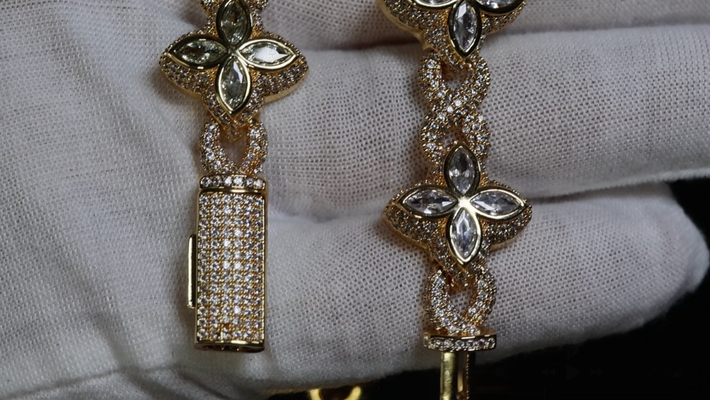 Gold Diamond Clover Bracelet