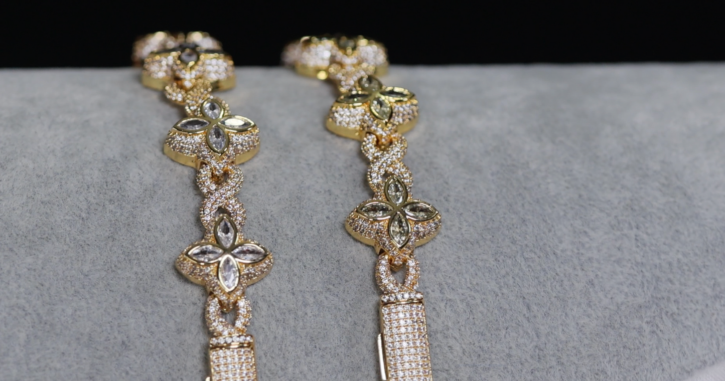 Gold Diamond Clover Bracelet