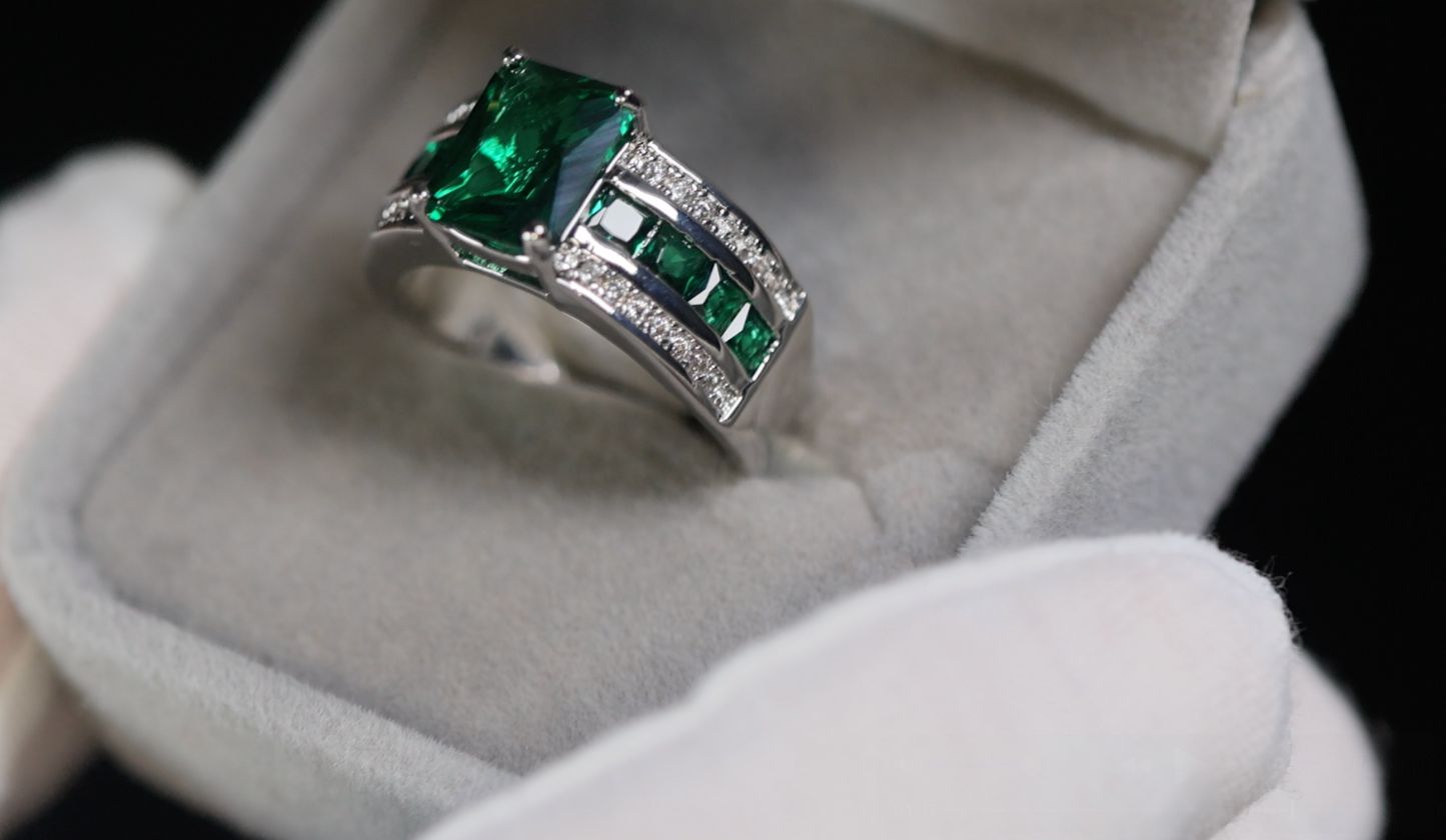 Green Emerald Ring | Green Diamond Ring | Big Green Diamond Ring