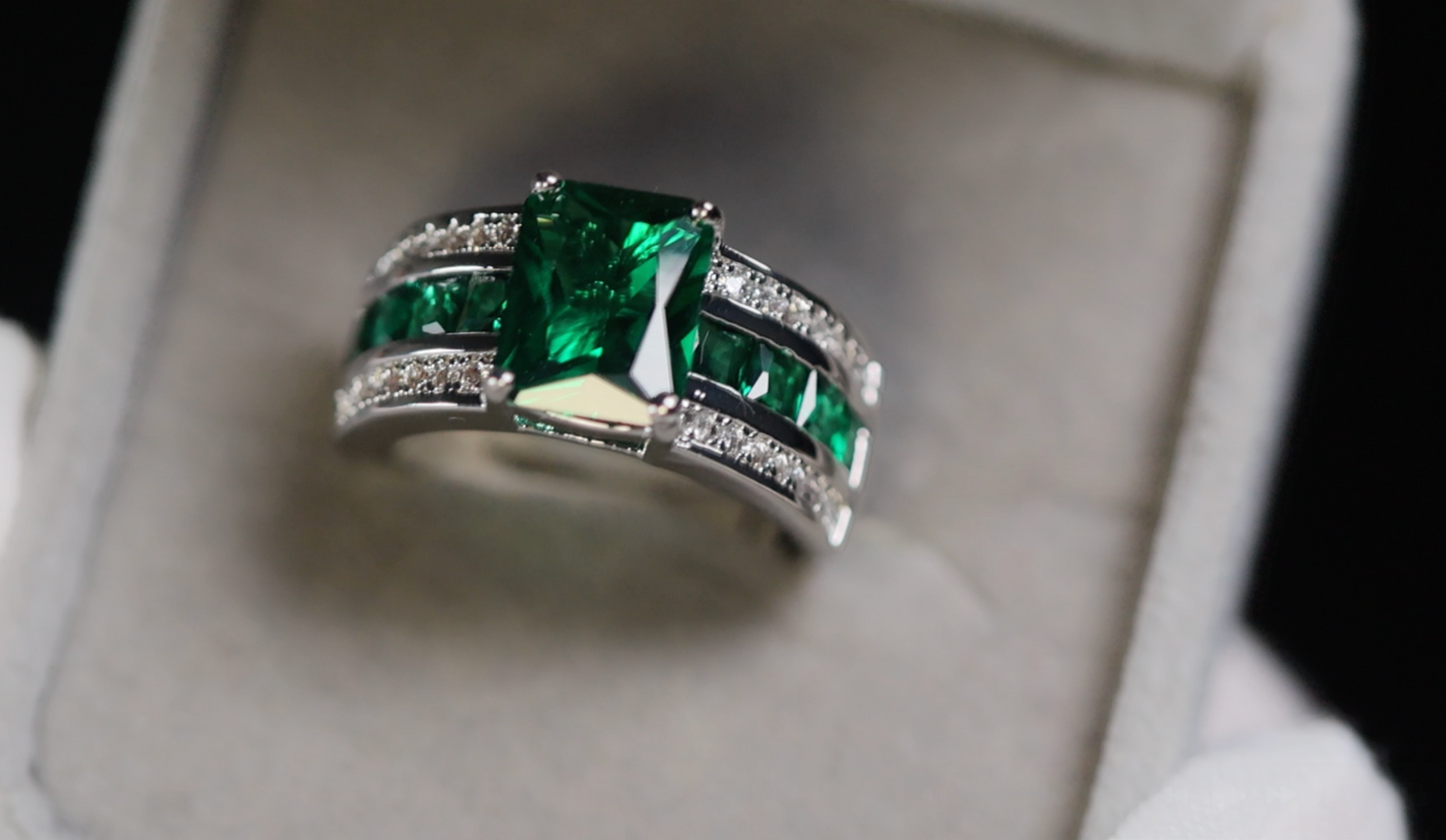 Green Emerald Ring | Green Diamond Ring | Big Green Diamond Ring