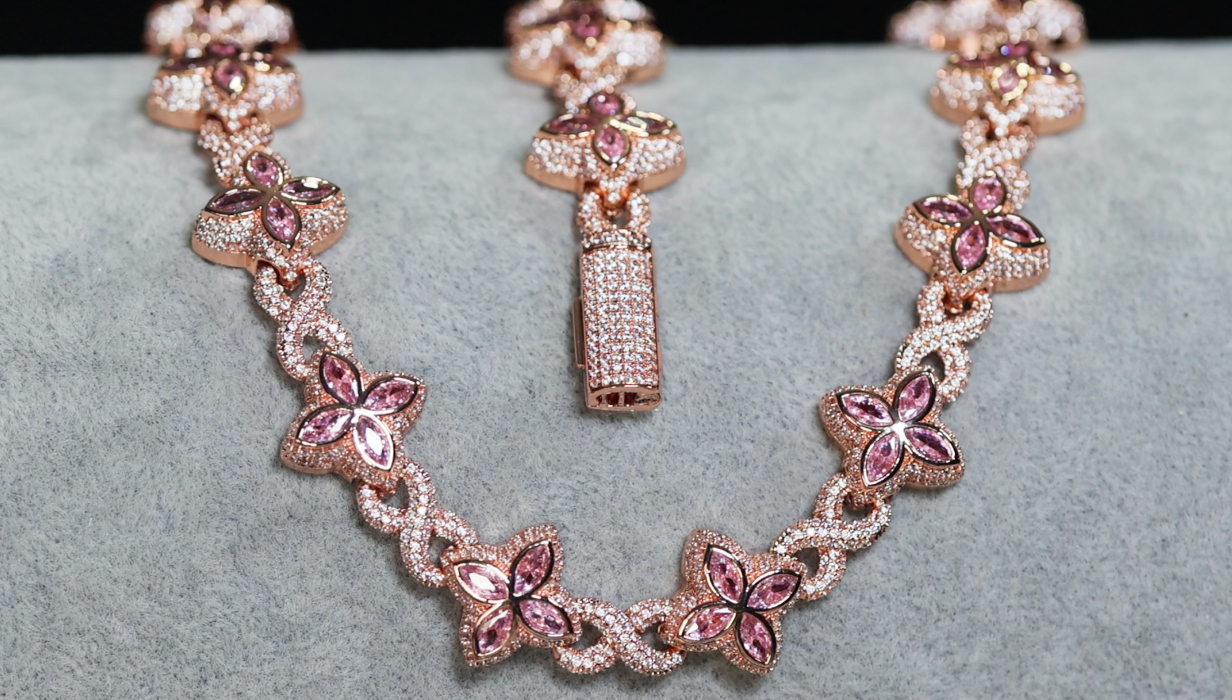 Rose Gold Pink Diamond Clover Chain