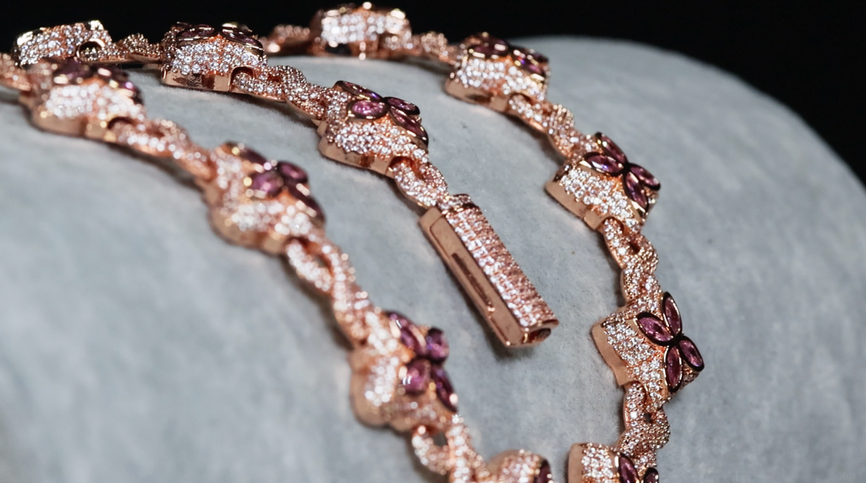 Rose Gold Pink Diamond Clover Chain