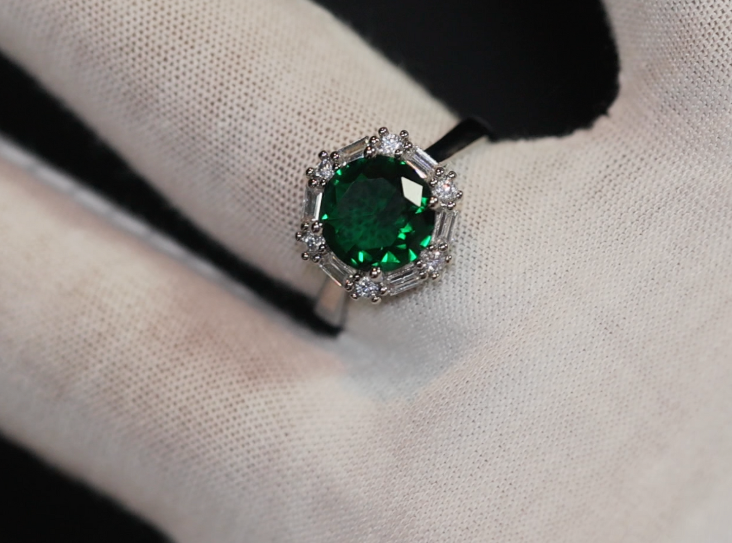 Green Diamond Ring | Green Diamond Engagement Ring