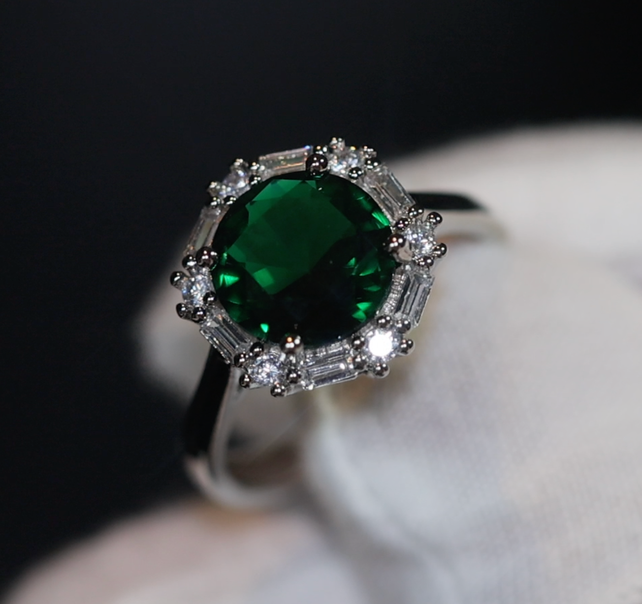 Green Diamond Ring | Green Diamond Engagement Ring