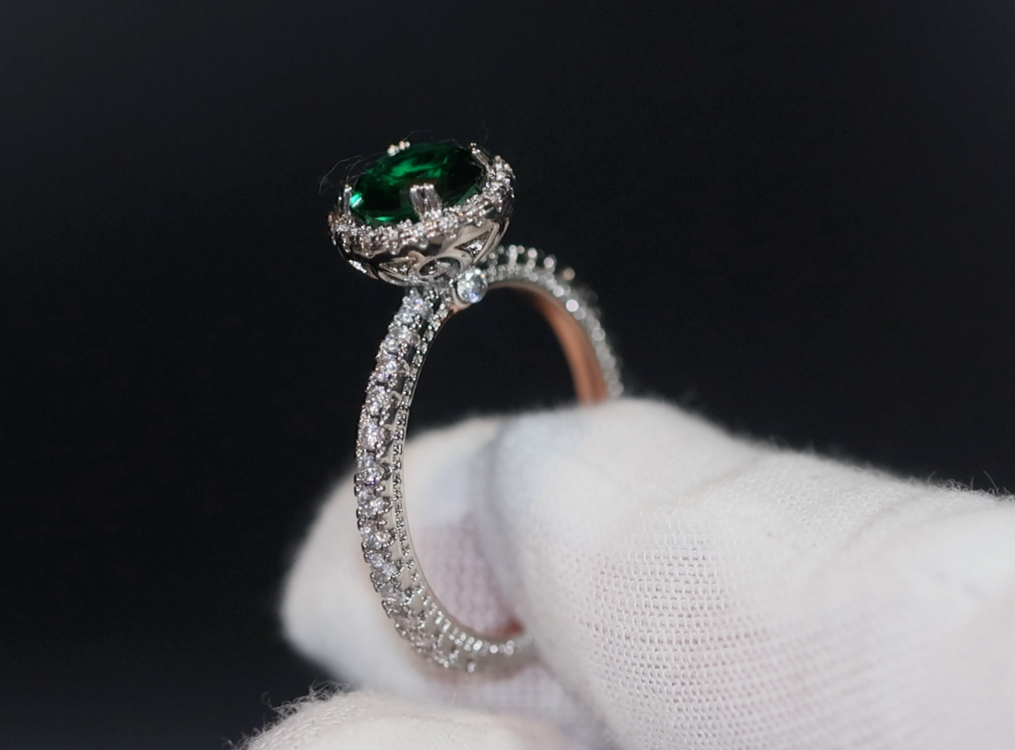 Green Diamond Ring | Green Diamond Engagement Ring | Green Wedding Ring