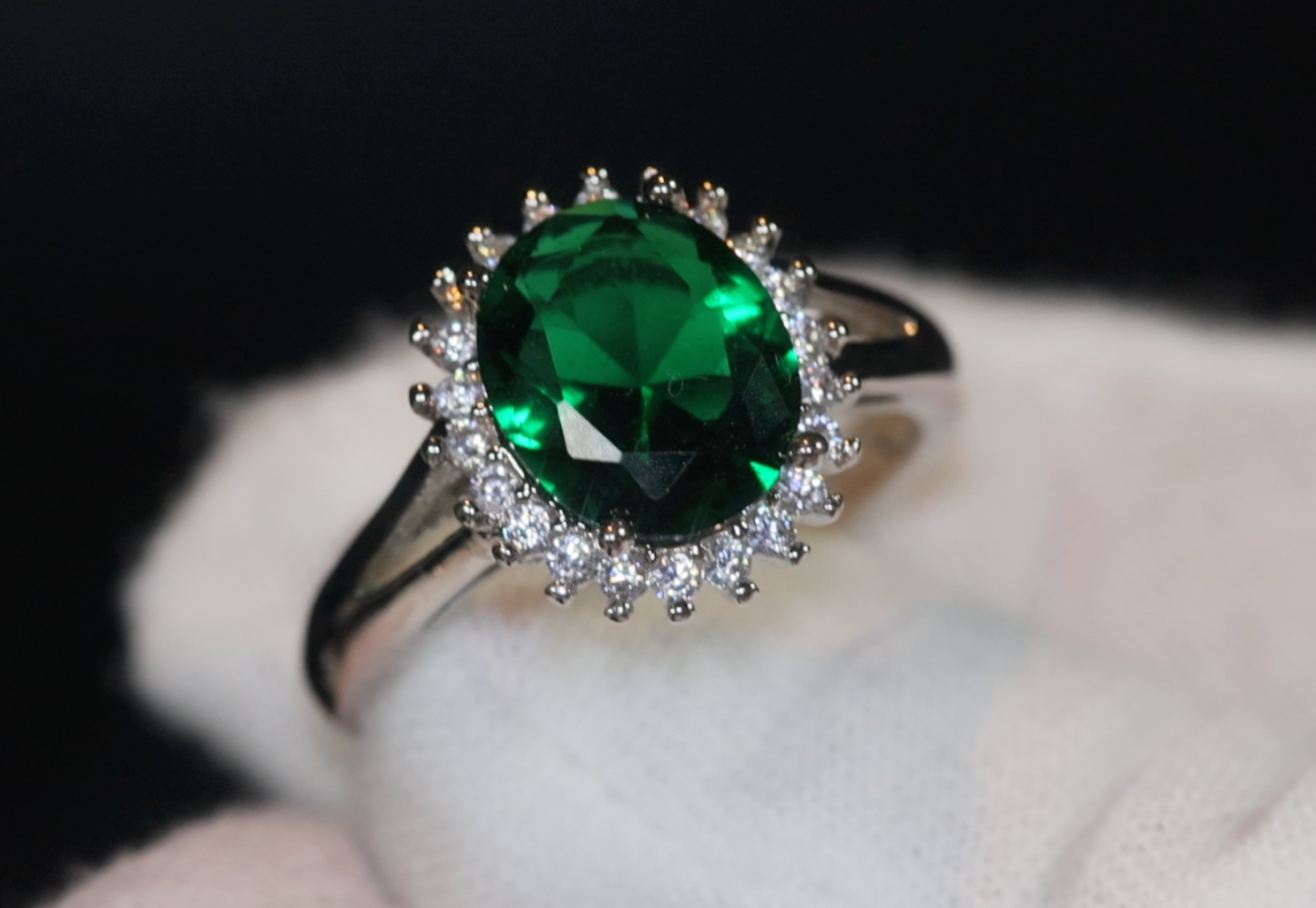 Green Diamond Ring | Green Diamond Engagement Ring | Emerald Green Ring | Green Diamond Jewelry | Green Diamond Ring with halo | Halo Ring