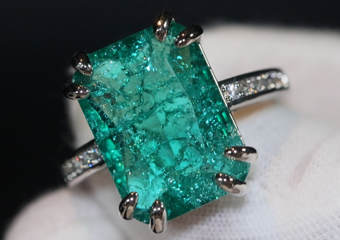 Green Diamond Engagement Rings | Crushed Diamond Ring | Womens Green Diamond Ring