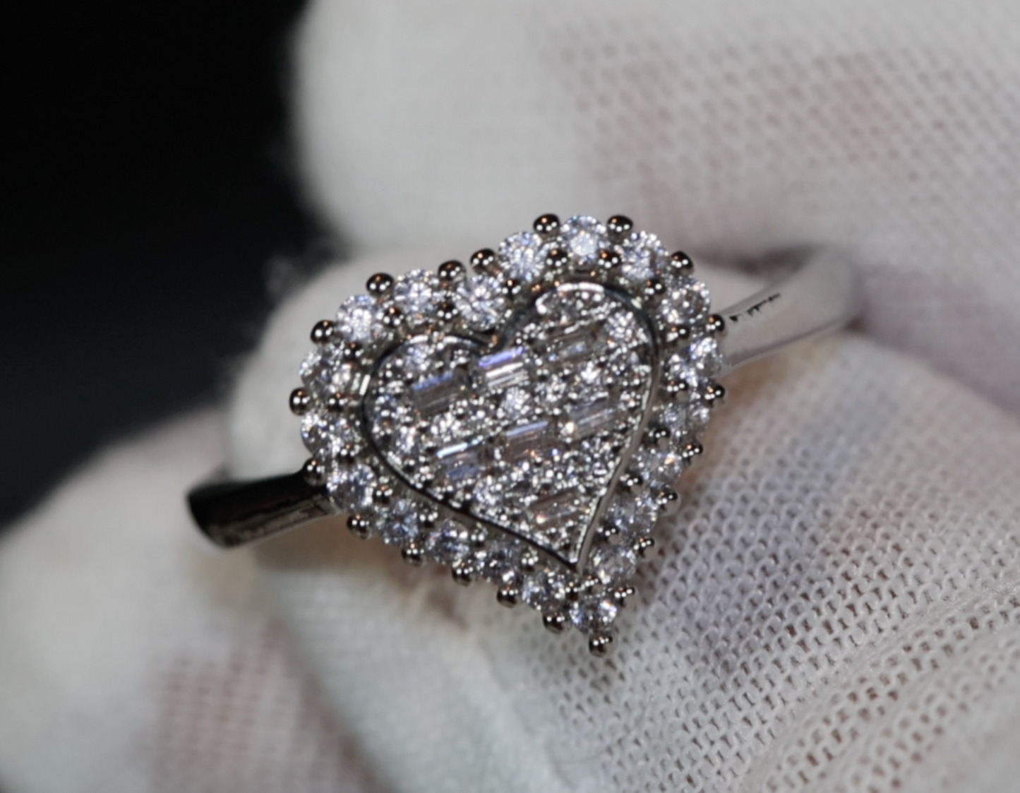 Baguette ring | Diamond heart ring | Diamond Heart Ring