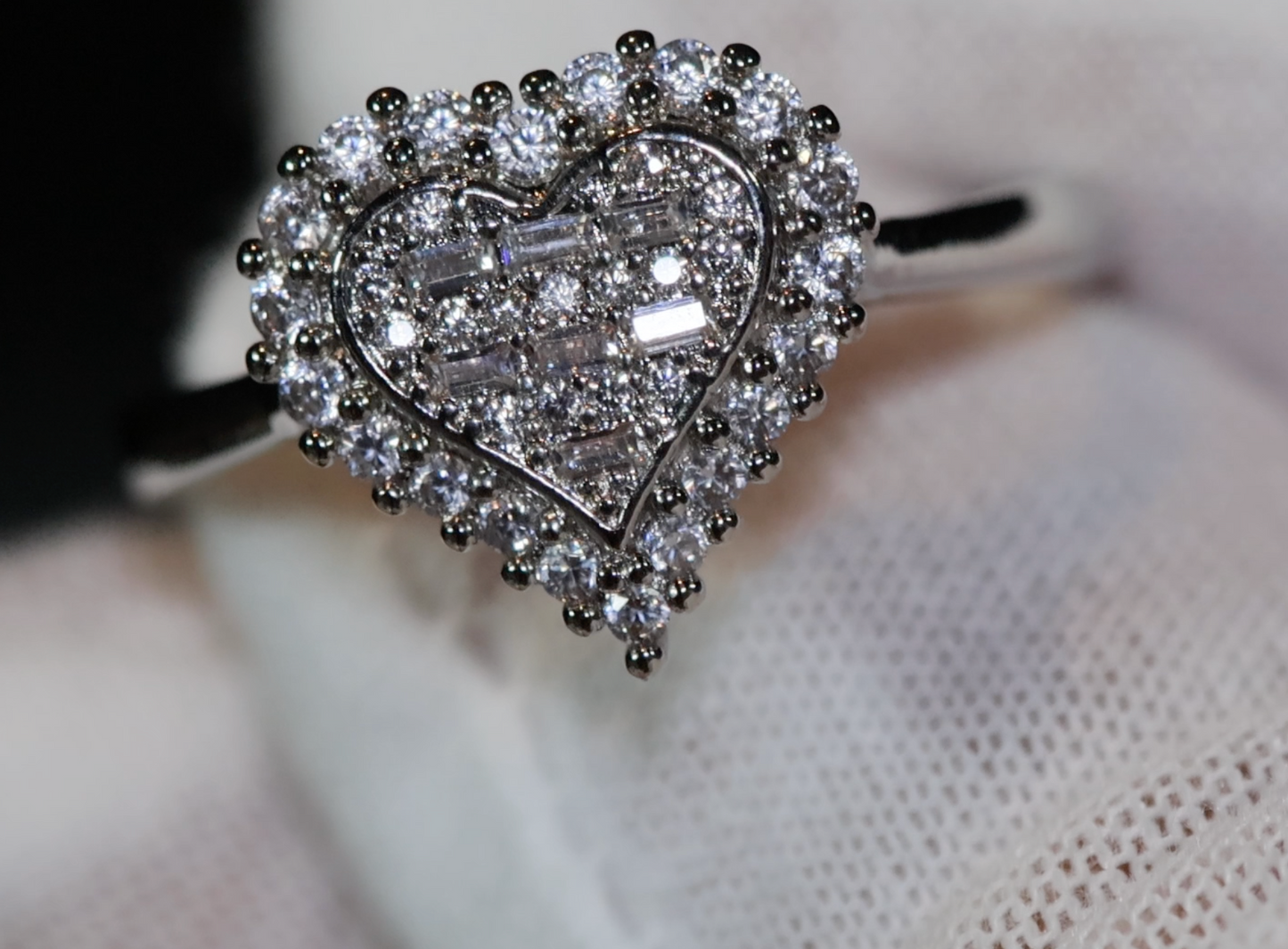 Baguette ring | Diamond heart ring | Diamond Heart Ring