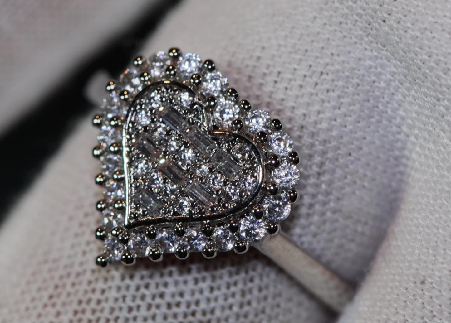 Baguette ring | Diamond heart ring | Diamond Heart Ring