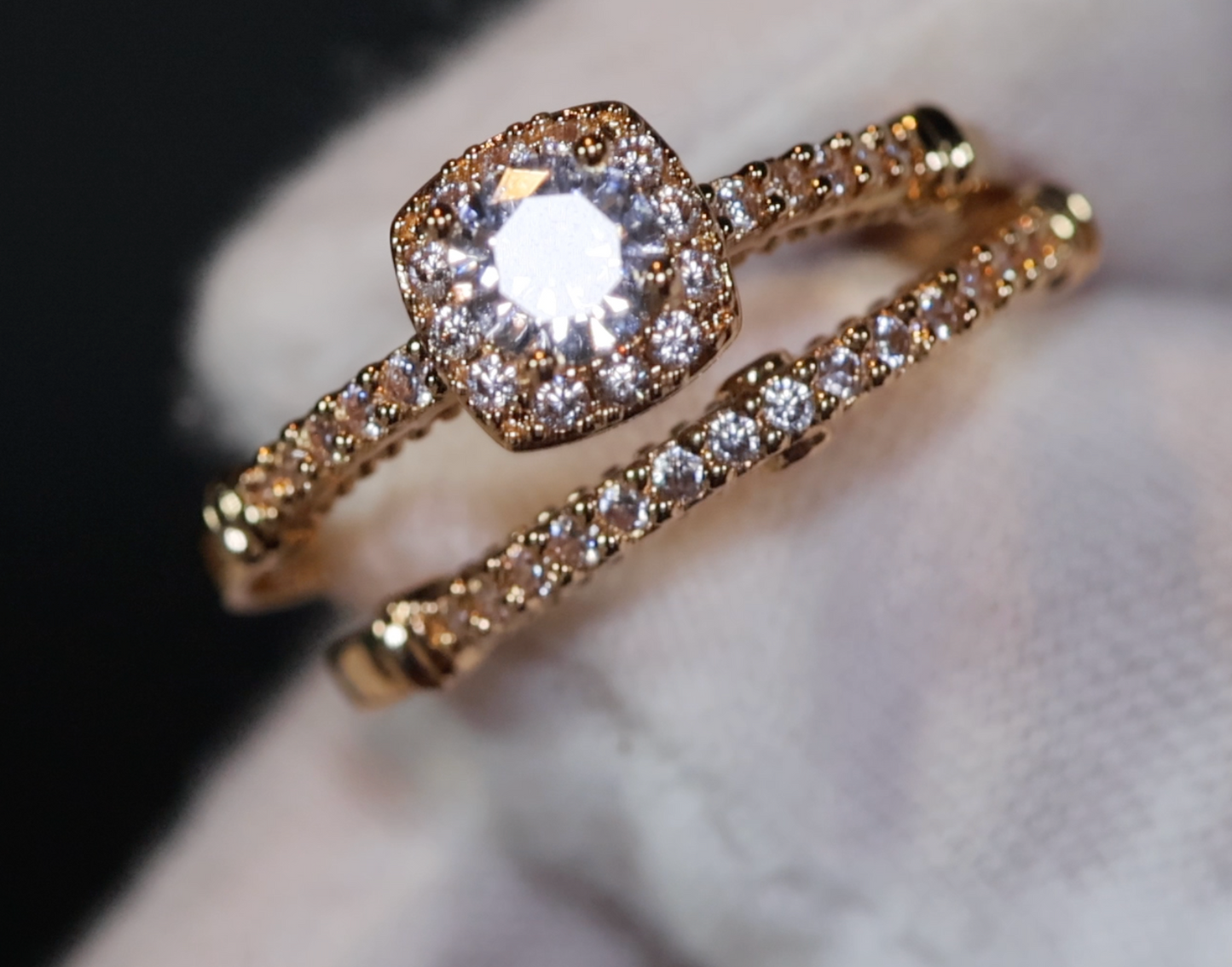 Womens Gold ring | Womens Gold Ring Set | Womens Gold Diamond Ring | Gold Ring with Diamonds | Gold Halo Engagement Ring | Halo Wedding Ring