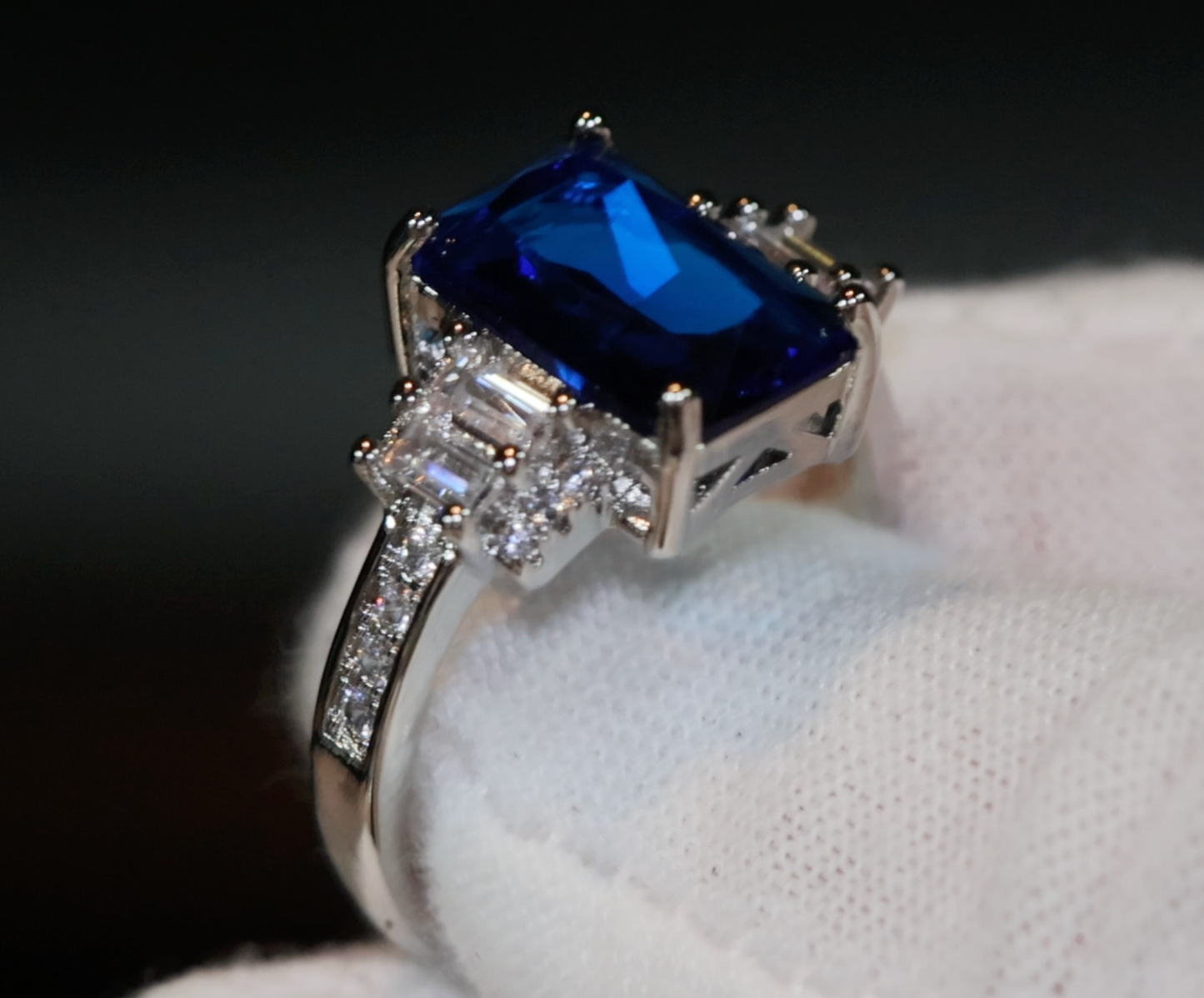 Sapphire Blue Diamond Ring | Blue Diamond Engagement Ring