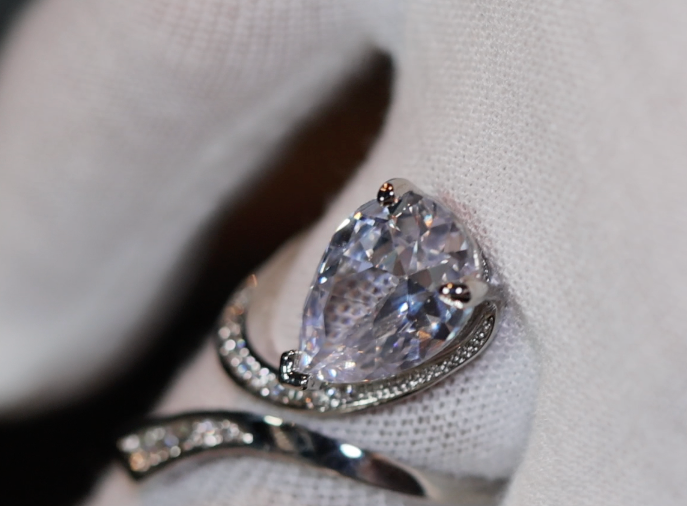 Teardrop Ring | Pear Cut Ring | Tear Drop ring | Pear shape ring | Teardrop Engagement Ring