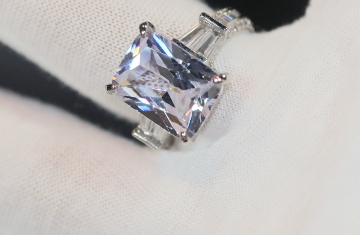 Engagement Ring | Big Womens Ring | Big Carat Ring | Emerald Engagement Ring | Big Diamond Ring | Engagement Rings | Big Diamond Rings