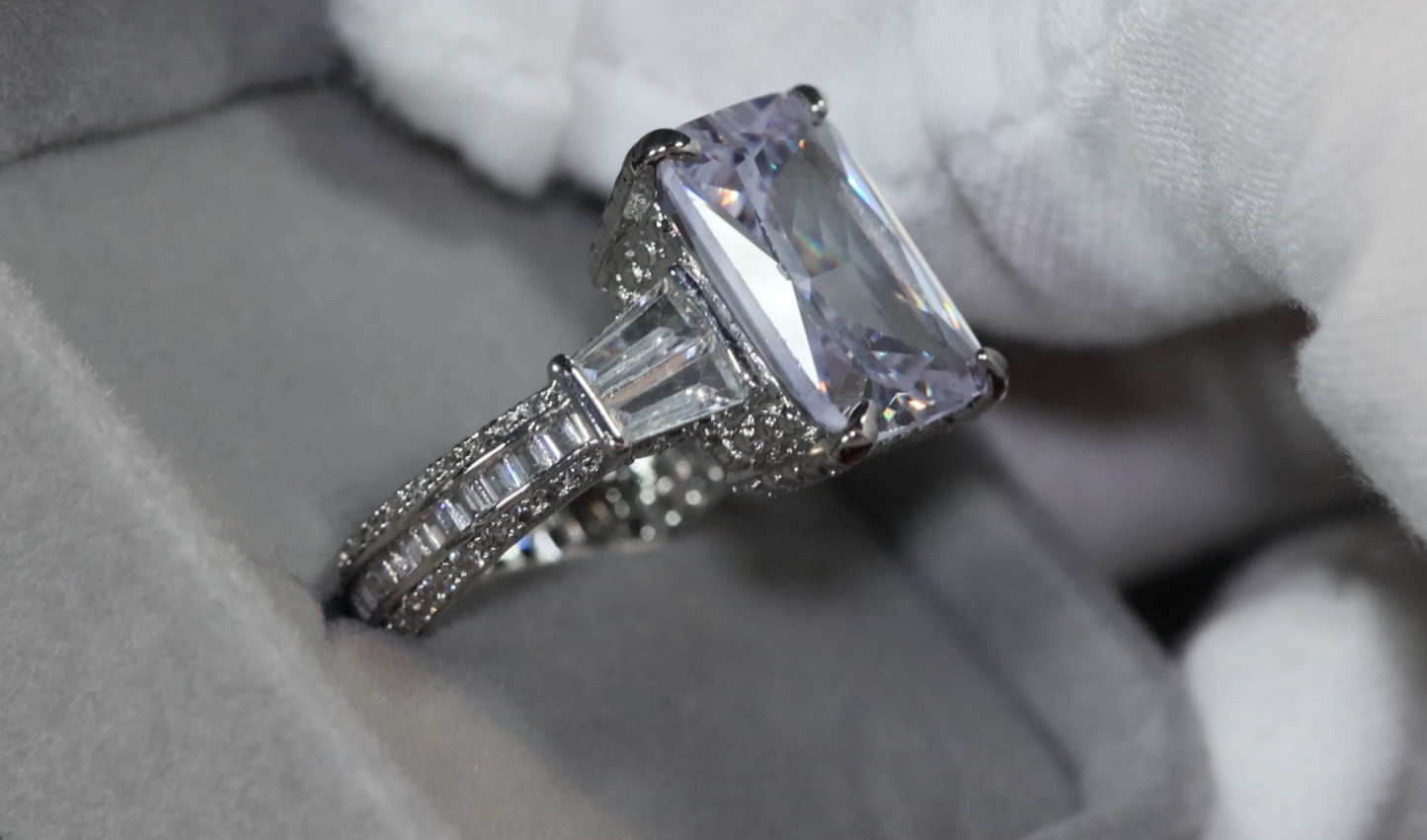 Engagement Ring | Big Womens Ring | Big Carat Ring | Emerald Engagement Ring | Big Diamond Ring | Engagement Rings | Big Diamond Rings