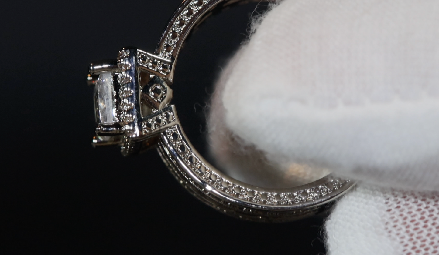 Engagement Ring | Baguette Diamond Ring