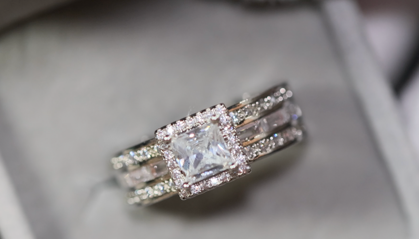 Engagement Ring | Baguette Diamond Ring