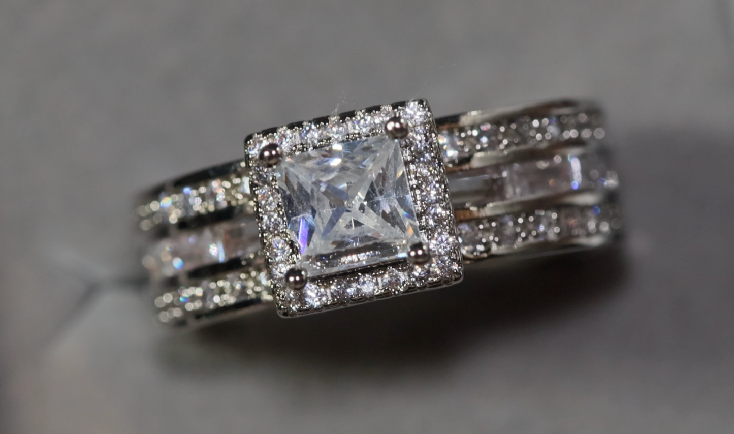 Engagement Ring | Baguette Diamond Ring