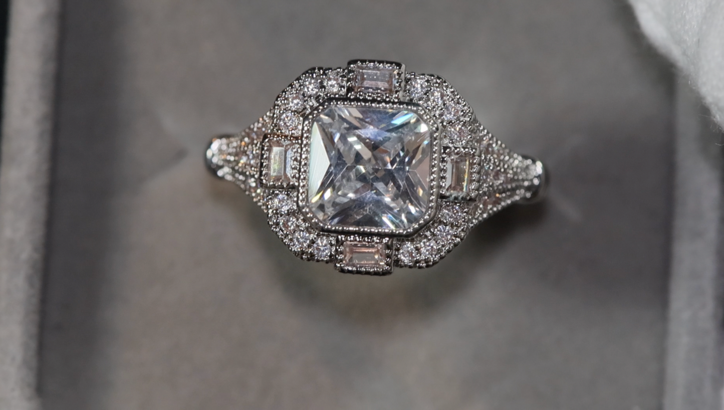 Vintage Diamond Ring | Womens Engagement Ring