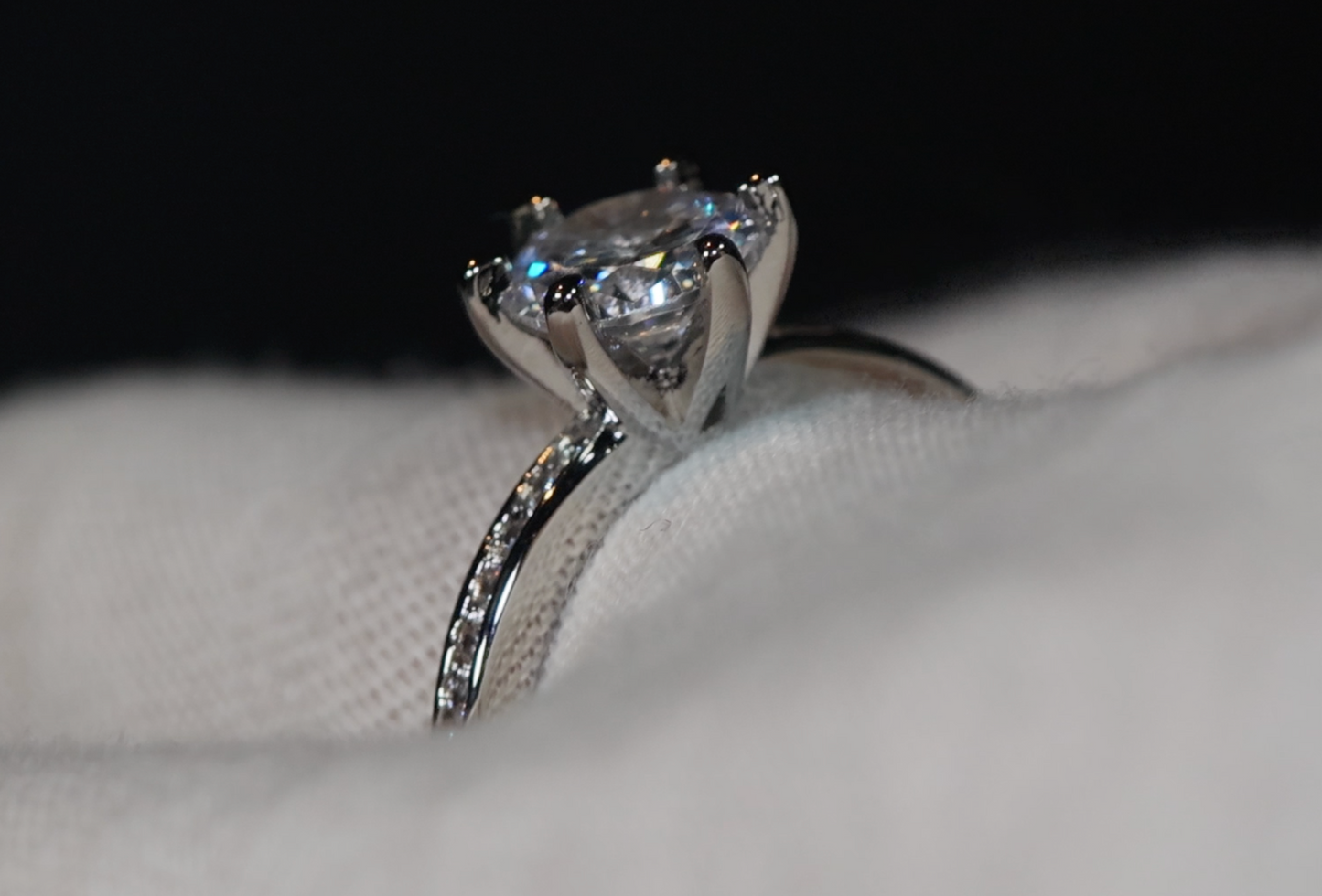Diamond Engagement Ring | Round Diamond Engagement Ring | Womens Engagement Ring