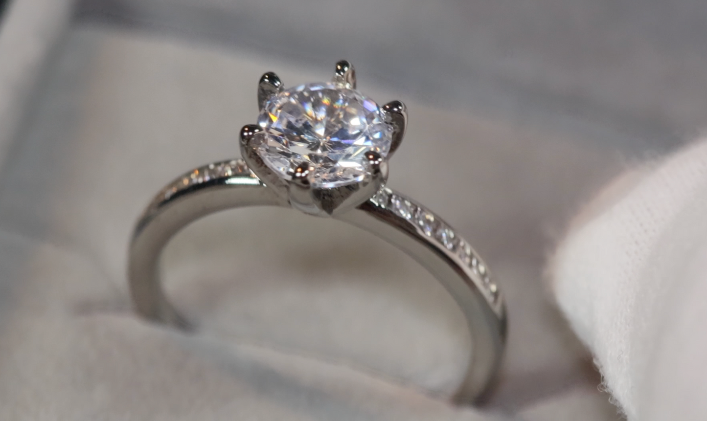 Diamond Engagement Ring | Round Diamond Engagement Ring | Womens Engagement Ring
