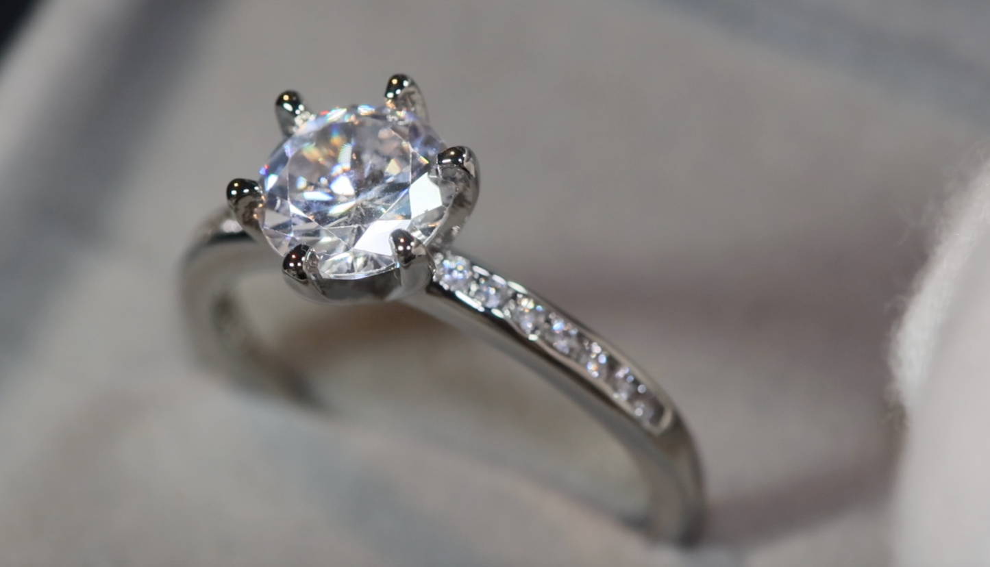 Diamond Engagement Ring | Round Diamond Engagement Ring | Womens Engagement Ring