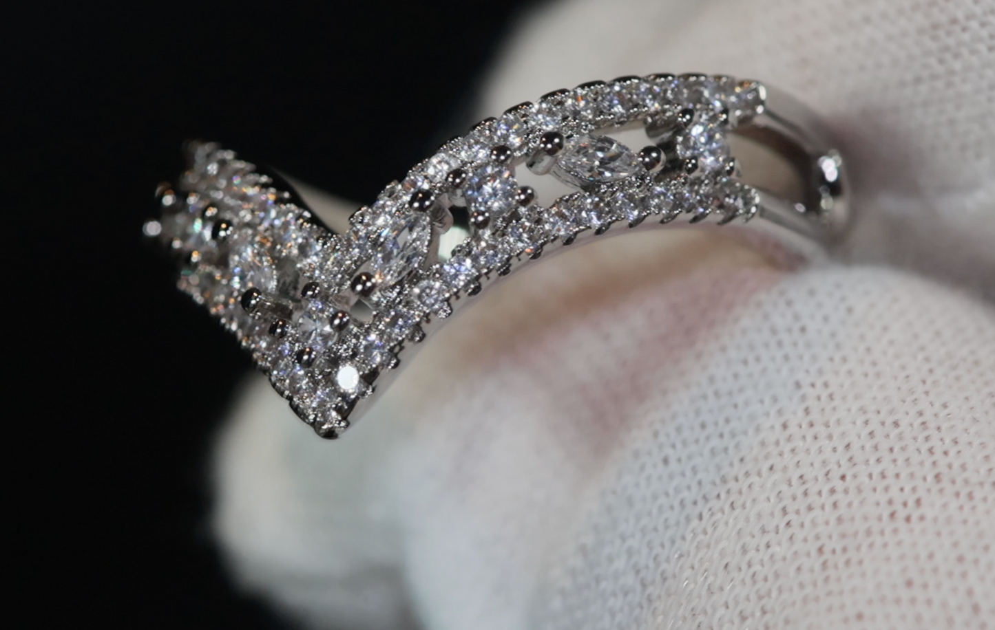 Wishbone Ring | Wishbone Engagement Ring | V Shape Engagement Ring | Wishbone Diamond Ring