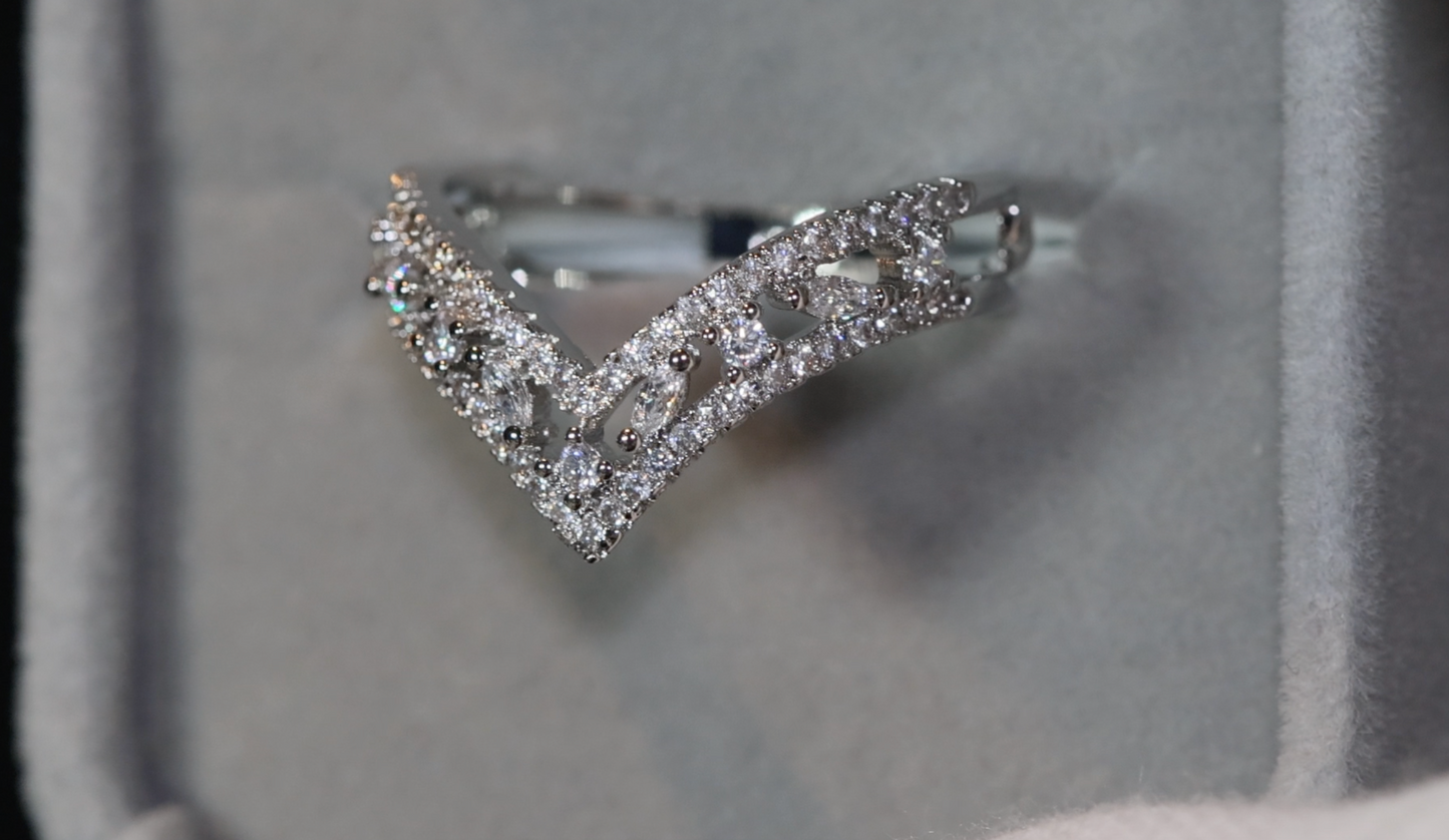 Wishbone Ring | Wishbone Engagement Ring | V Shape Engagement Ring | Wishbone Diamond Ring