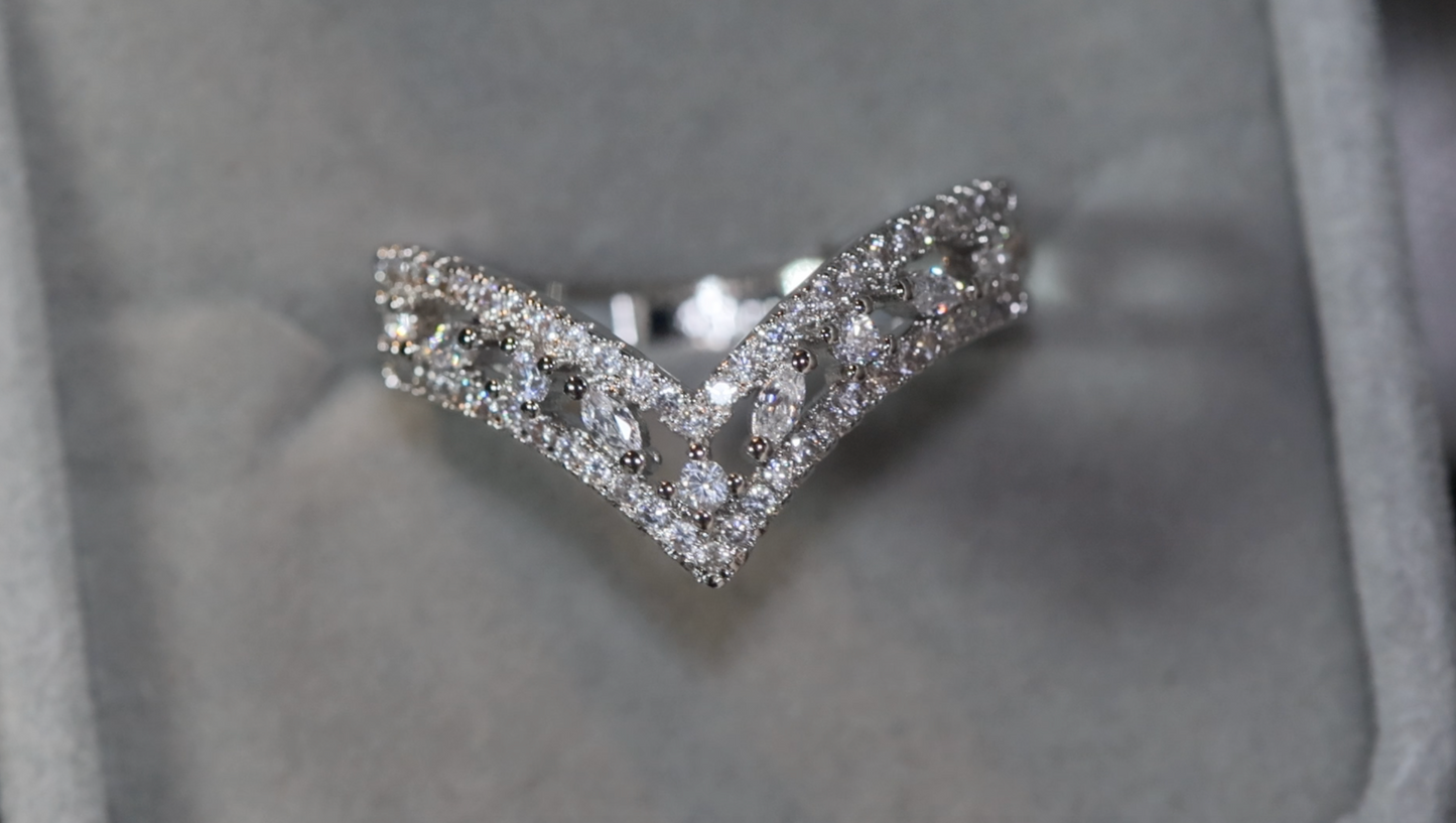 Wishbone Ring | Wishbone Engagement Ring | V Shape Engagement Ring | Wishbone Diamond Ring