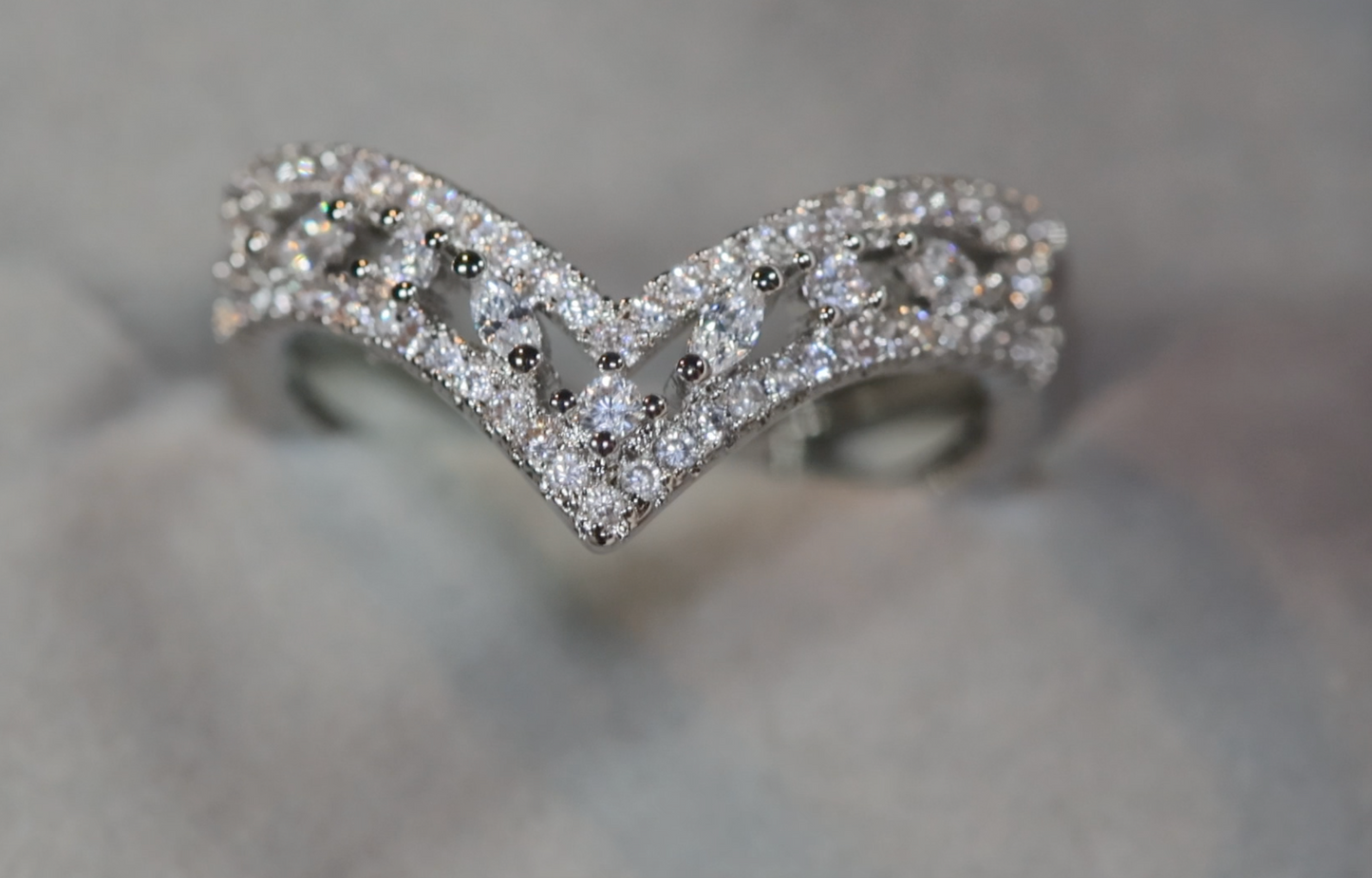 Wishbone Ring | Wishbone Engagement Ring | V Shape Engagement Ring | Wishbone Diamond Ring