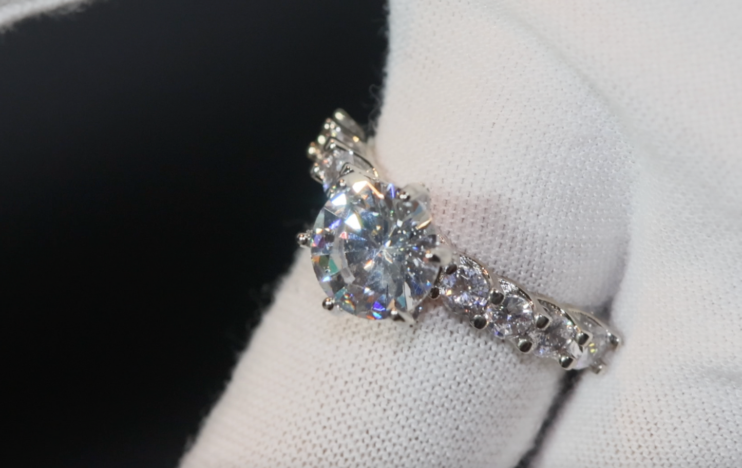 Diamond Engagement Ring | Round Diamond Engagement Ring | Brilliant Ring | Womens Engagement Ring | Diamond Ring