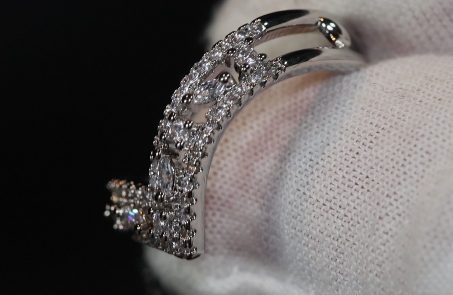 Wishbone Ring | Wishbone Engagement Ring | V Shape Engagement Ring | Wishbone Diamond Ring