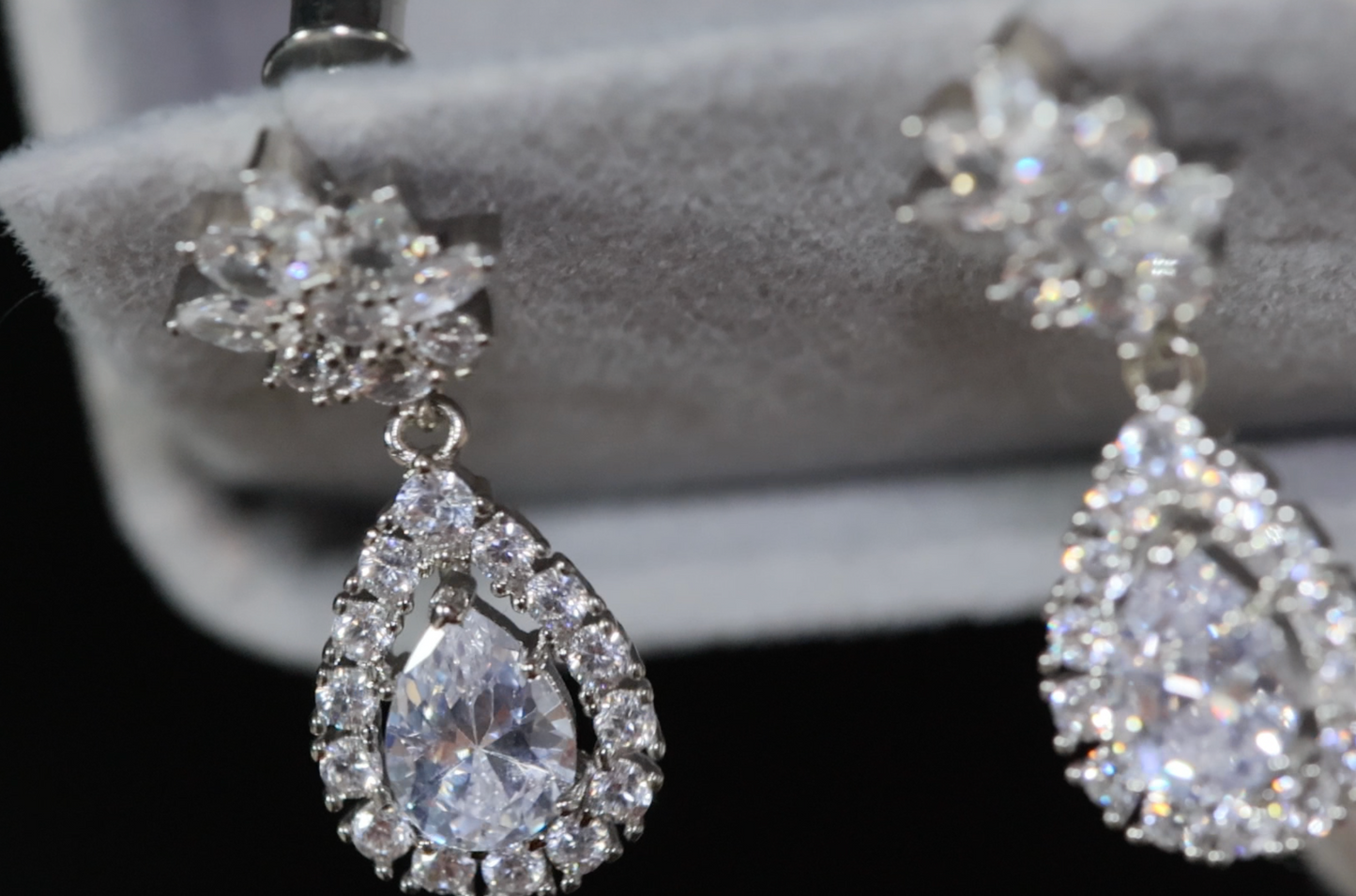 Teardrop Earrings | Diamond Earrings | Diamond Earrings | Tear drop Earrings | Womens Diamond Earrings | Earrings | Pear Shape Earrings