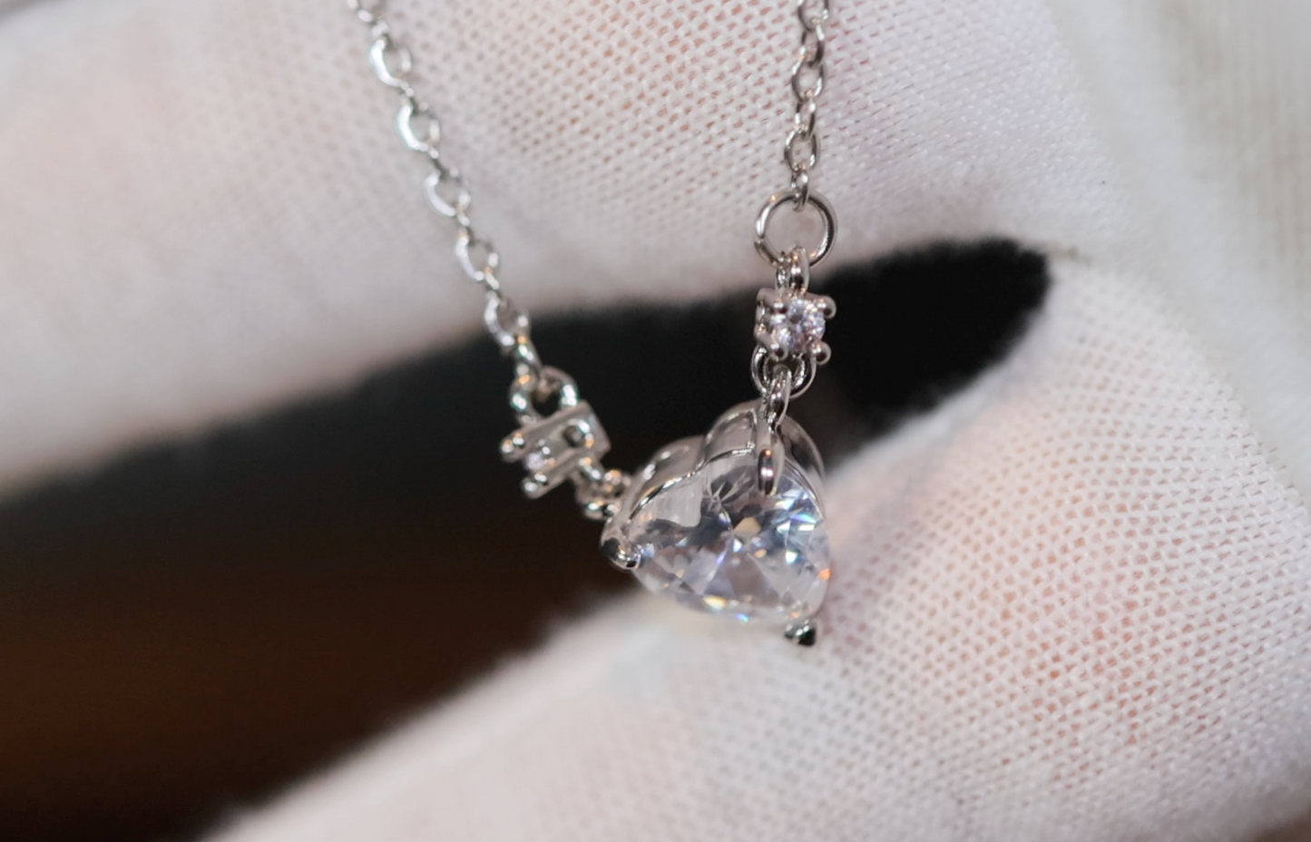 Womens Diamond Necklace | Diamond Heart Pendant
