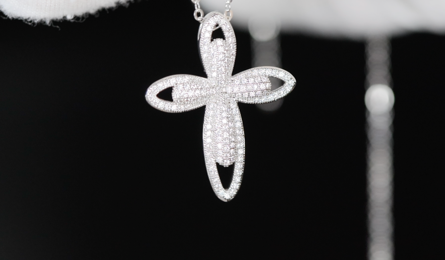 Cross necklace for Men | Cross Necklace Women | Cross Pendant and Necklace | Cross Chain for Men | Iced Out Cross Pendant