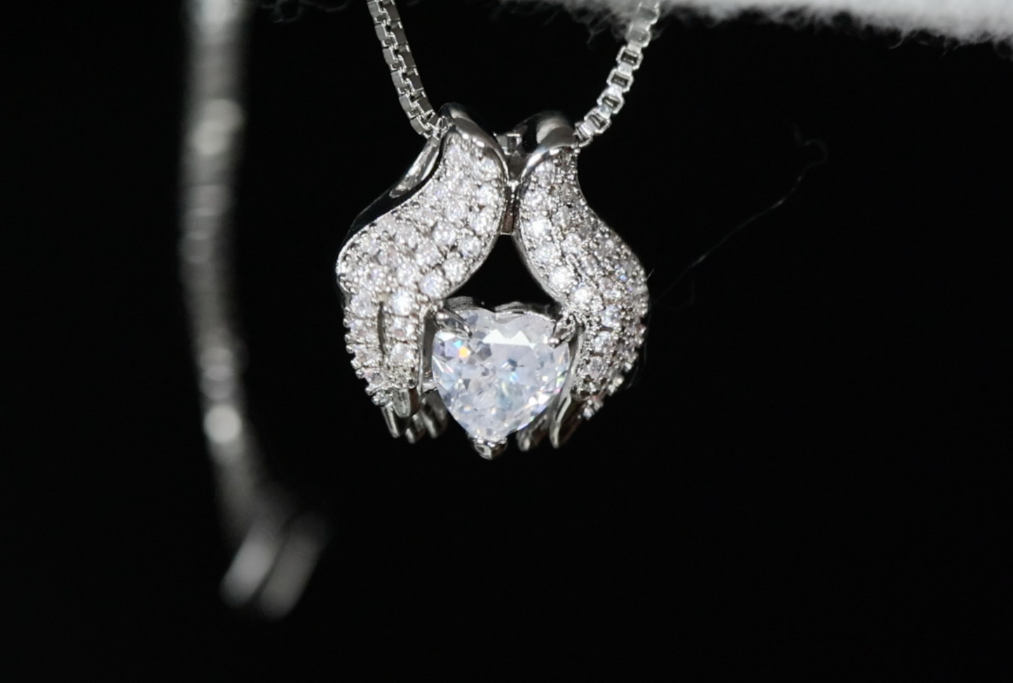 Womens Heart Diamond Pendant | Womens Heart Diamond Necklace