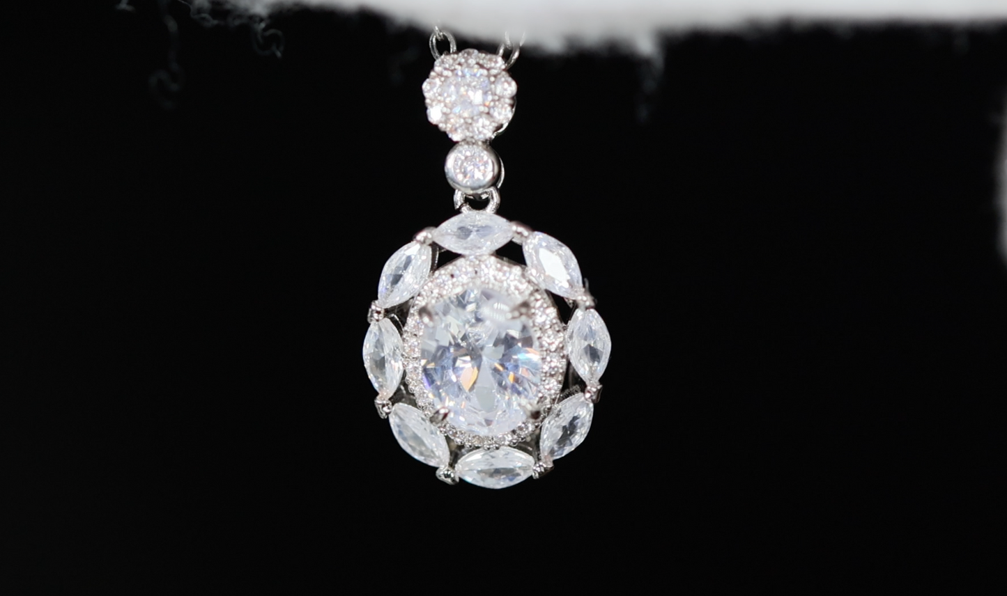 Womens Diamond Pendant | Womens Oval Diamond Pendant