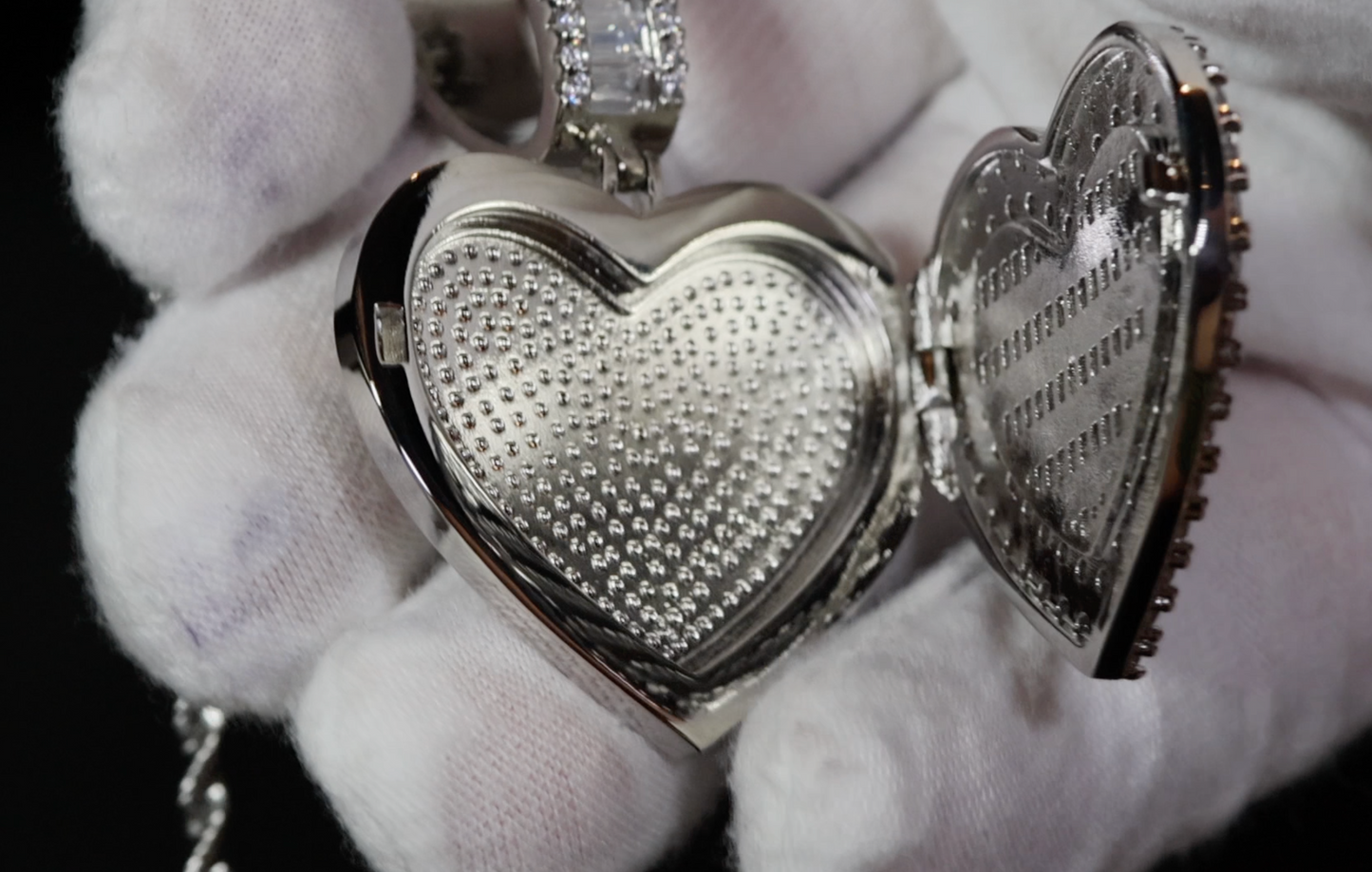 Baguette Diamond Heart Pendant | Diamond Heart Locket Pendant