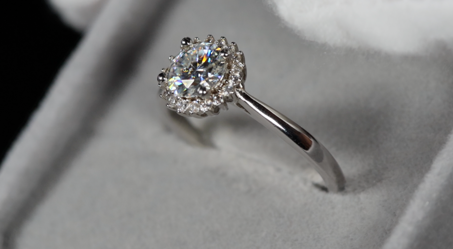 White Gold Moissanite Diamond Ring