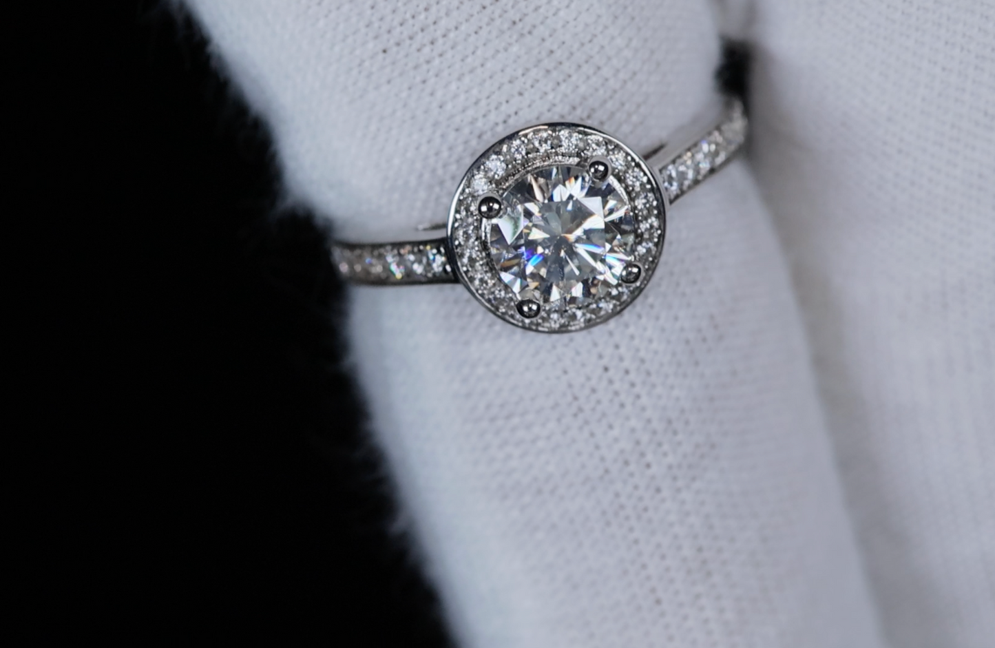 Womens Moissanite Diamond Engagement Ring
