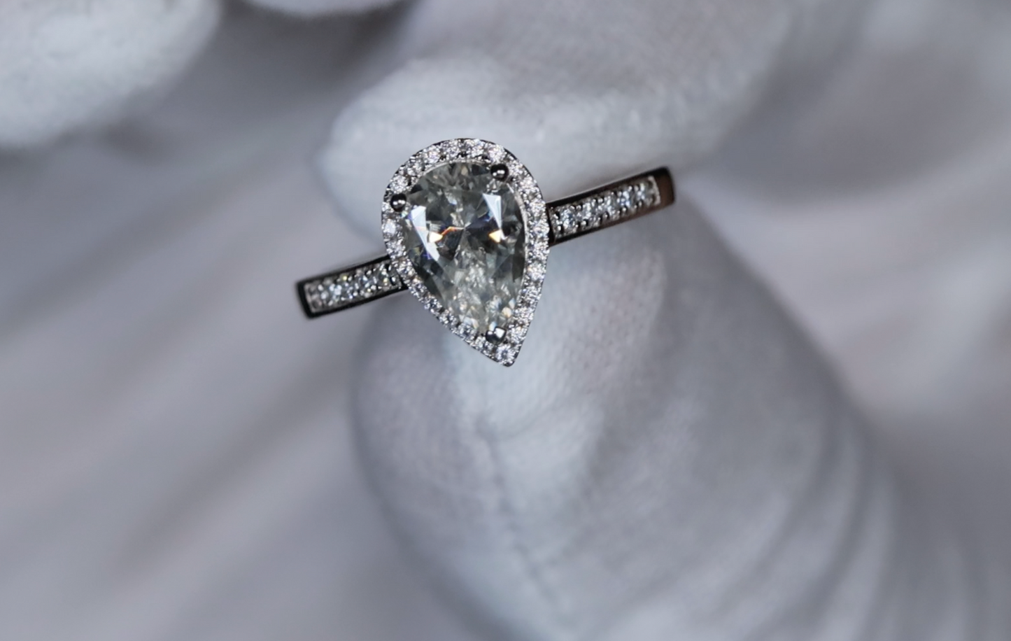 Womens Moissanite Engagement Ring