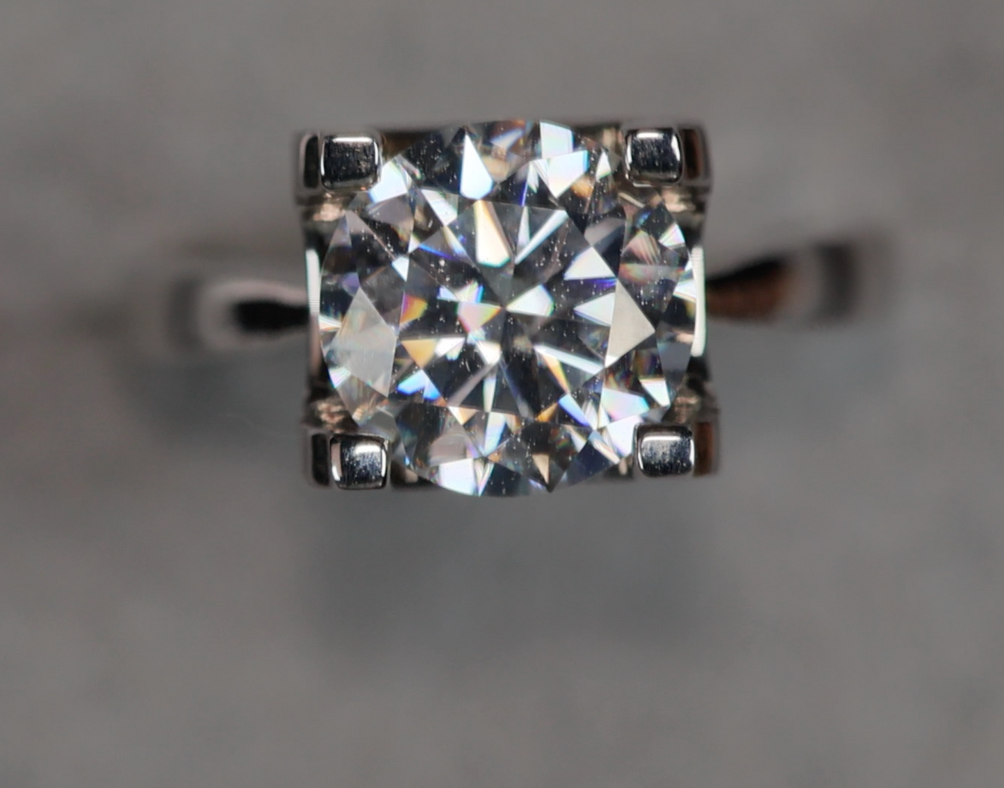 Womens Moissanite Diamond Engagement Ring
