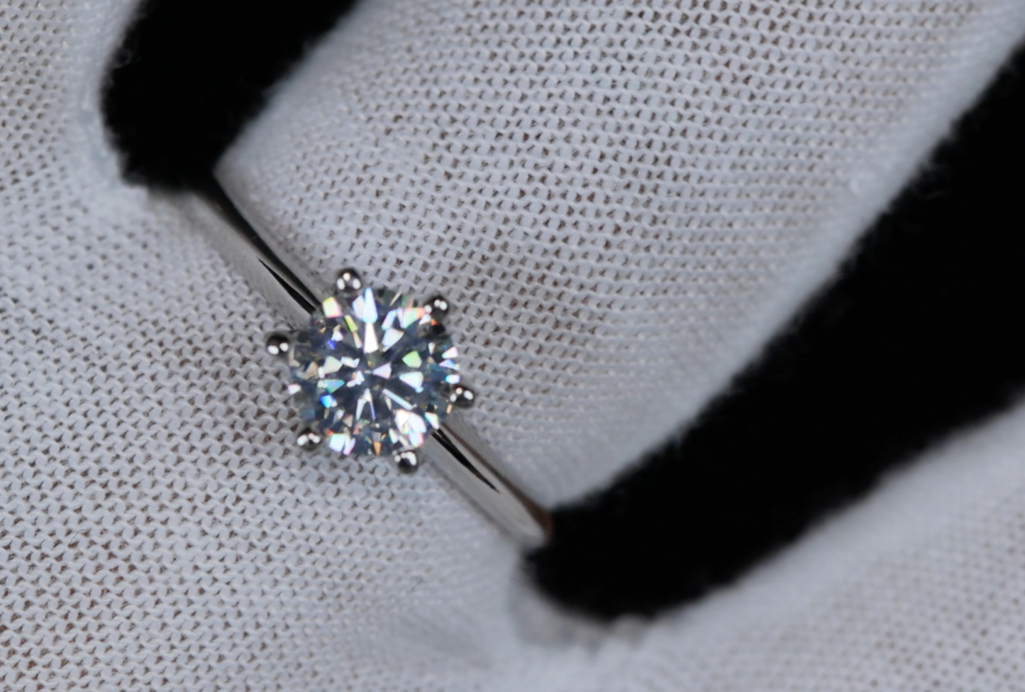Moissanite Diamond Engagement Ring
