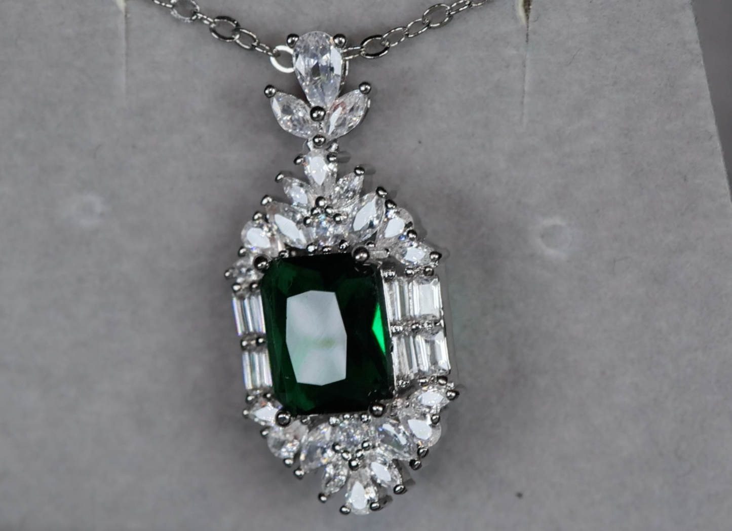 Green Diamond Pendant | Womens Emerald Green Pendant