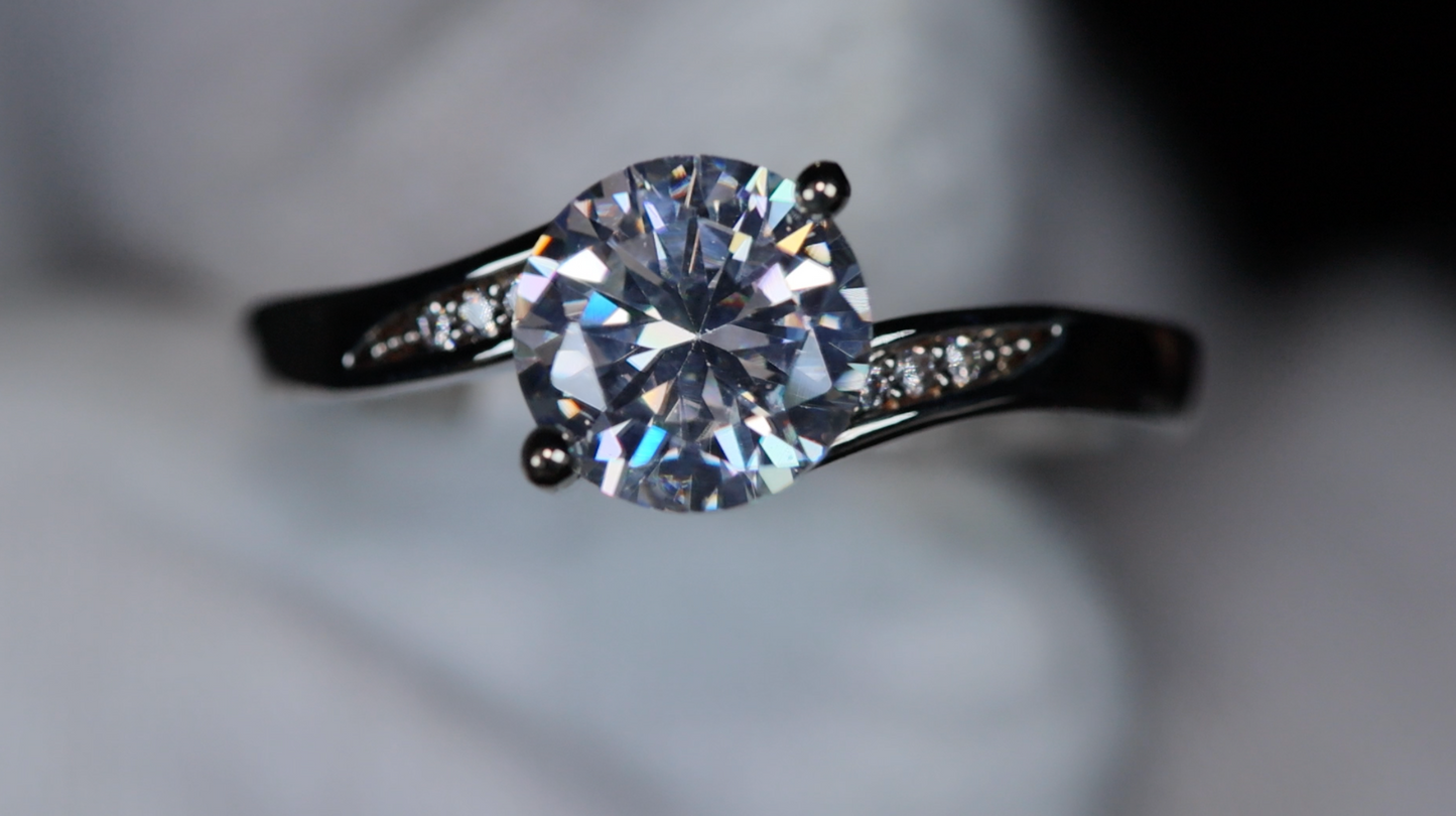 Womens Engagement Ring | Round Diamond Engagement Ring