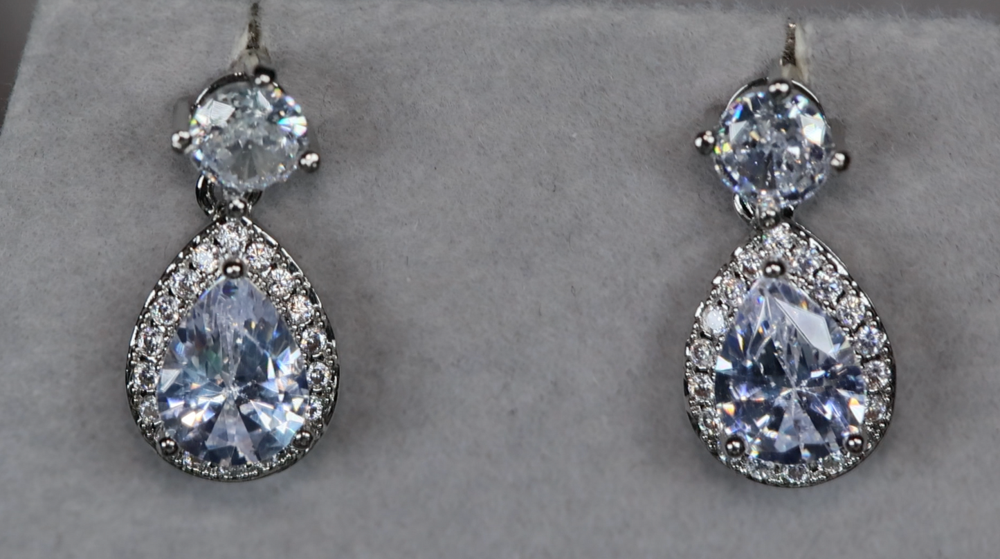Pear cut diamond earrings