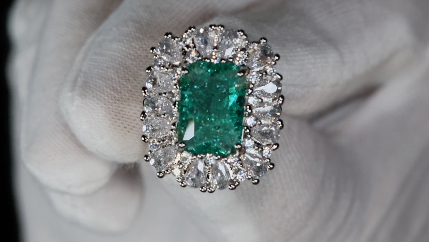 Green Crushed Diamond Ring