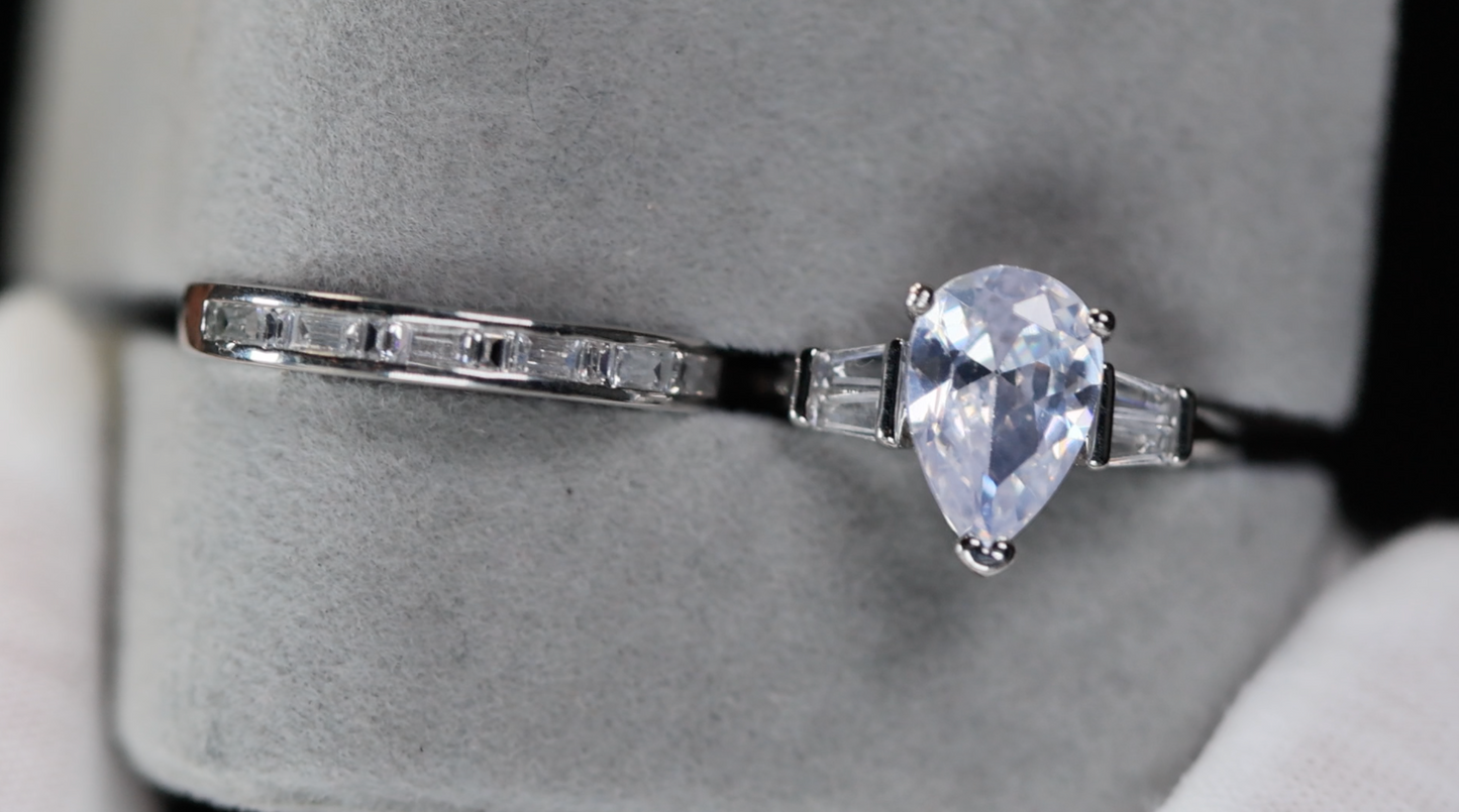 Womens Engagement Ring Set  | Pear Cut Diamond Ring