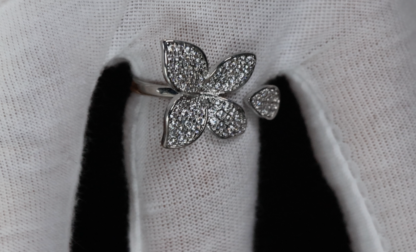Diamond Flower Ring | Diamond Charm Ring
